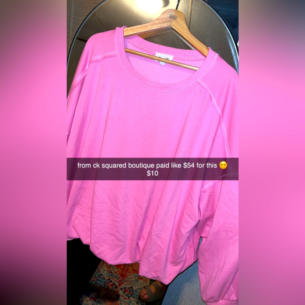 pink sweatshirt